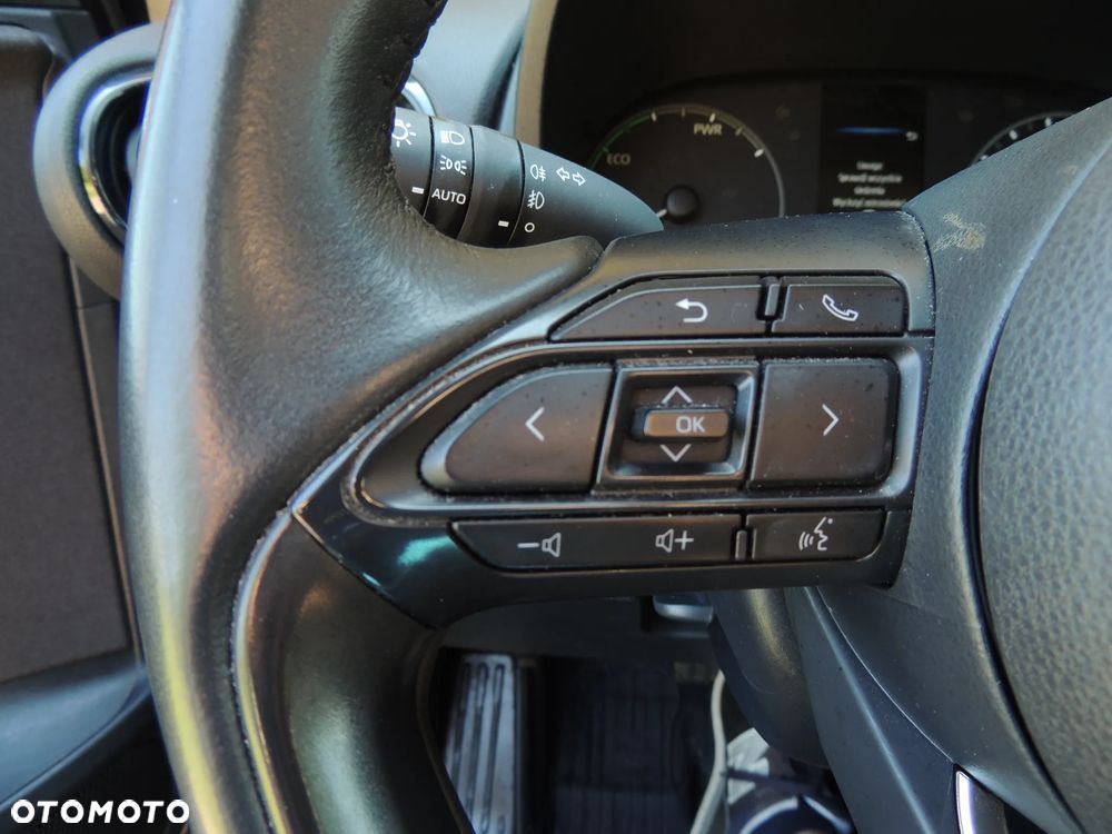 Toyota Yaris Hybrid 1.5 Comfort - 23