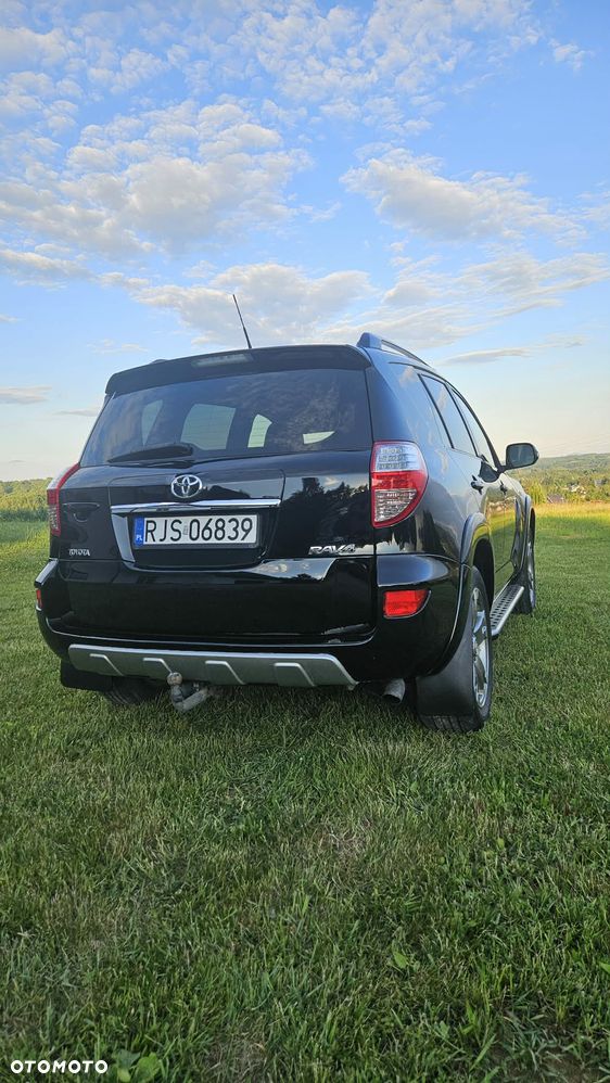 Toyota RAV4 2.2 D-CAT 2010 - 13