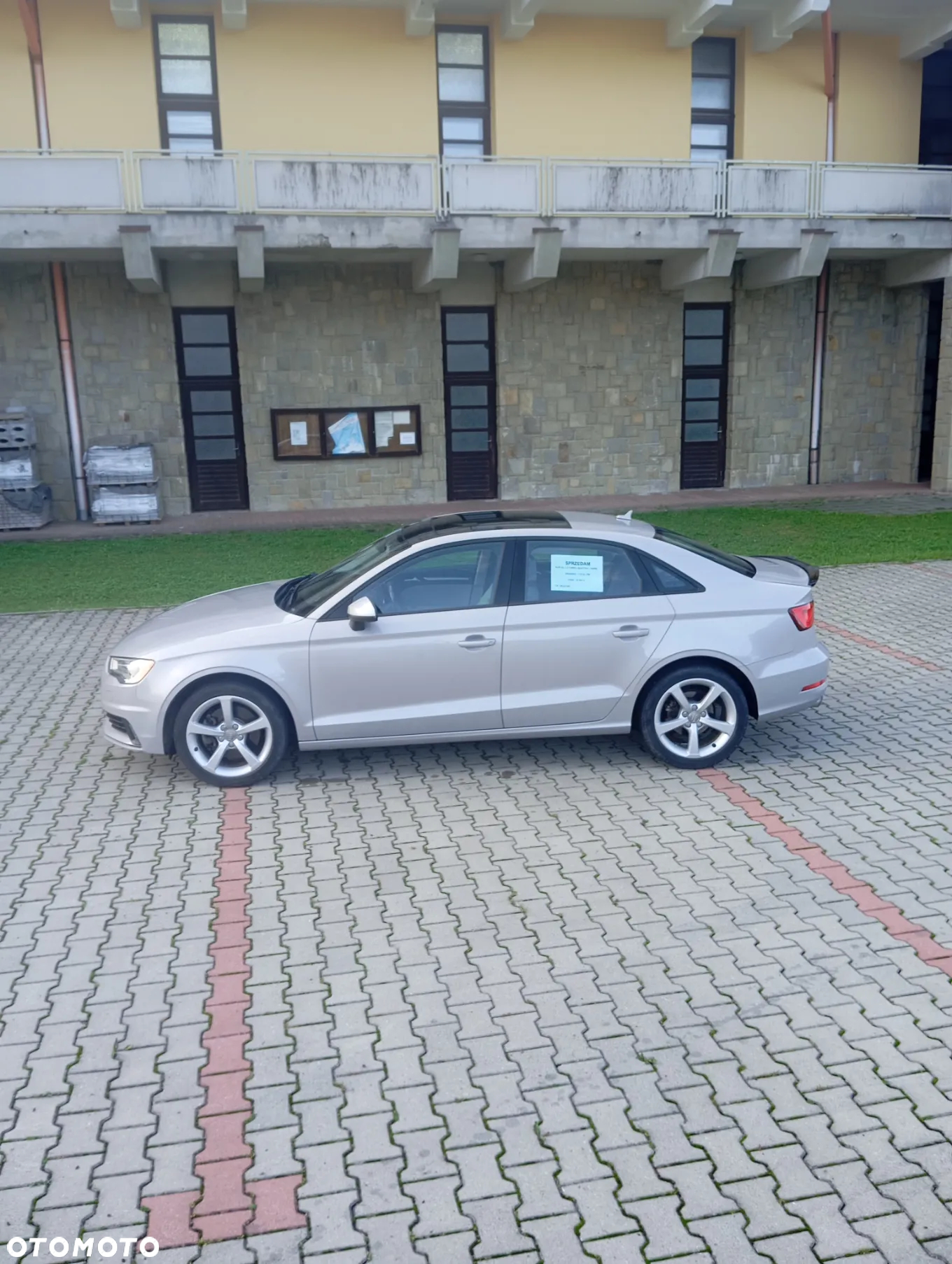 Audi A3 ver-2-0-tfsi-sportback-quattro-s-tronic-sport - 4
