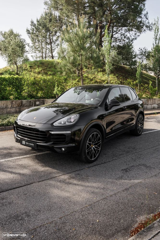 Porsche Cayenne Platinum Edition - 1