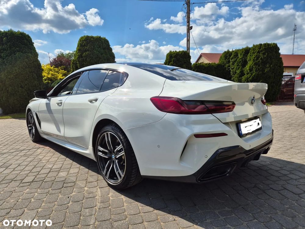 BMW Seria 8 - 8