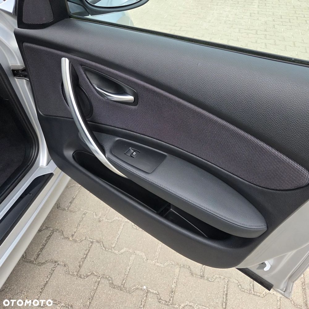 BMW Seria 1 - 24