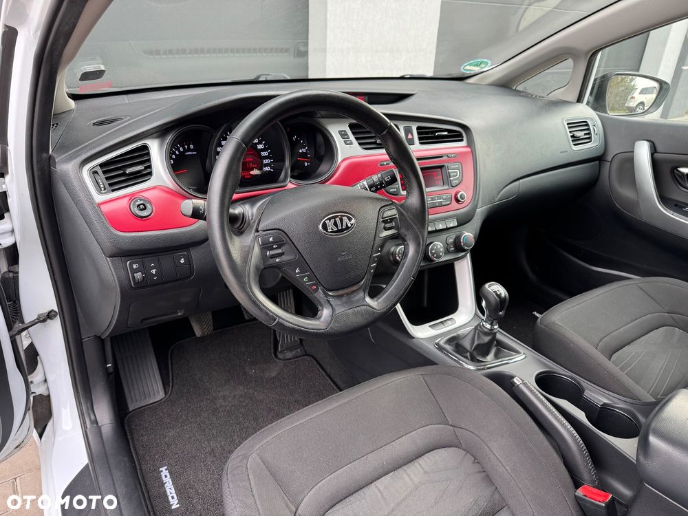Kia ProCeed 1.6 GDI Edition 7 - 15