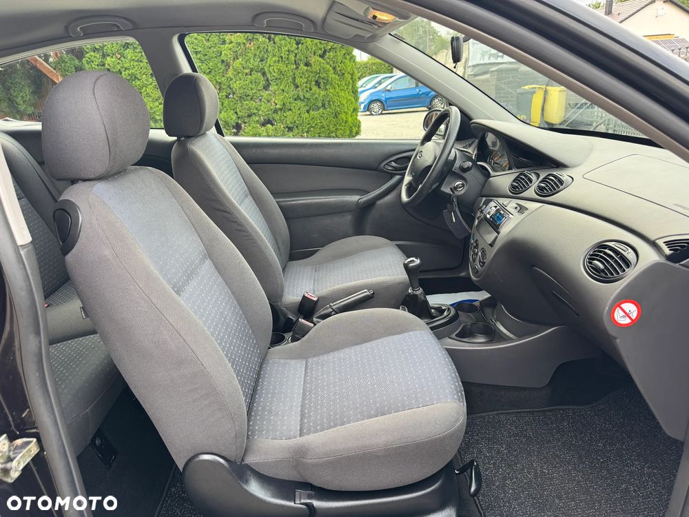 Ford Focus 1.6 16V Style - 29