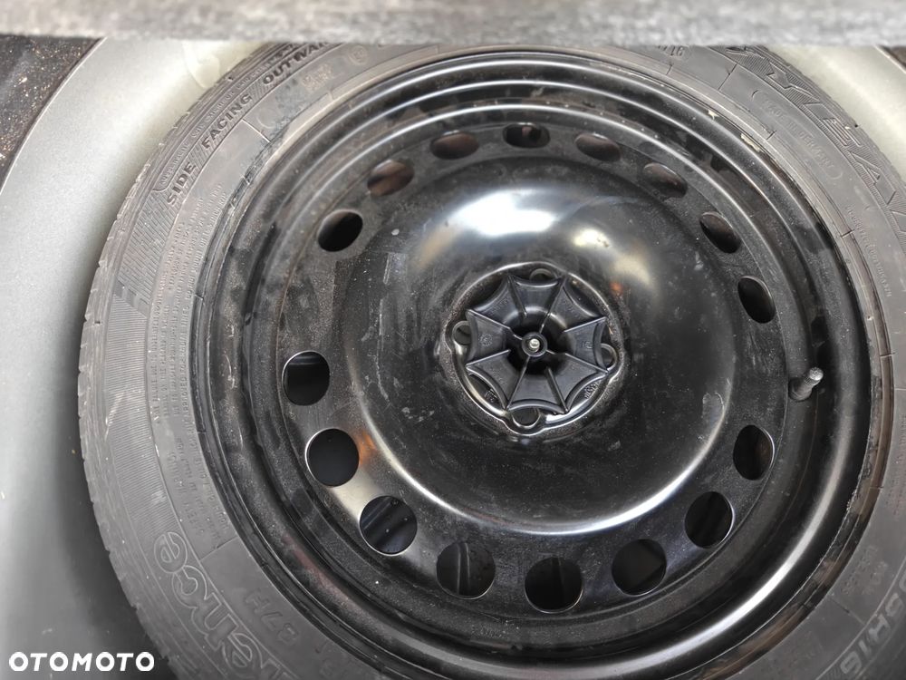 Opel Corsa 1.4 16V Innovation 110 Jahre - 24