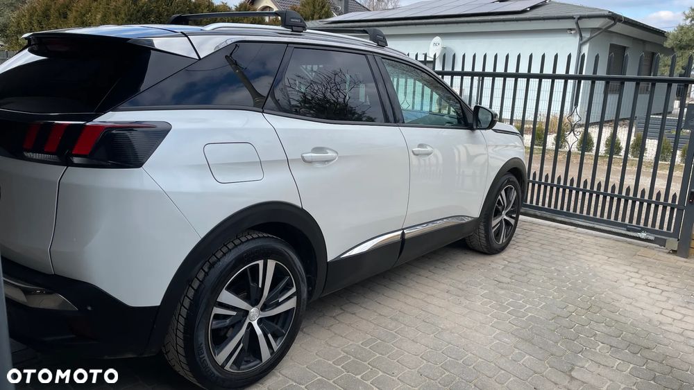 Peugeot 3008 1.2 PureTech Allure S&S EAT6 - 4