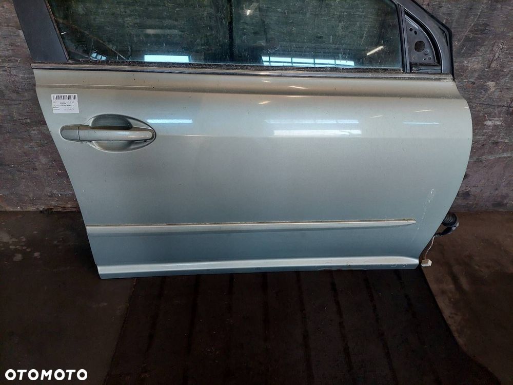 DRZWI KOMPLETNE PRAWY PRZÓD TOYOTA AVENSIS T25 6T1 - 13