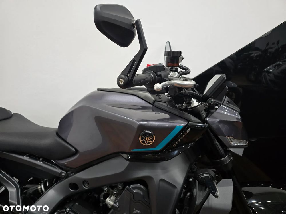 Yamaha MT - 22