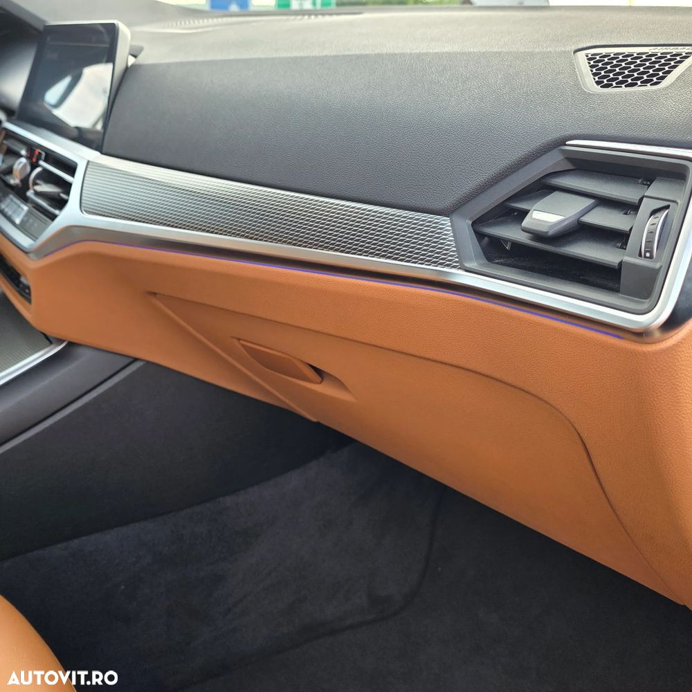 BMW Seria 3 318i Aut. M Sport - 12