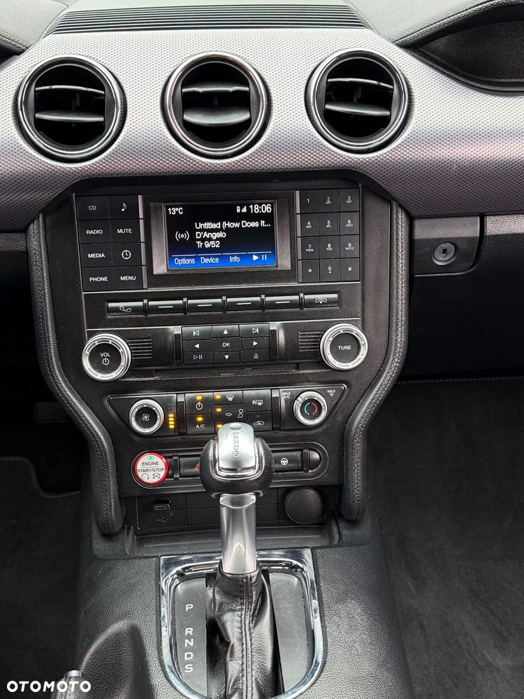 Ford Mustang 5.0 V8 GT - 7