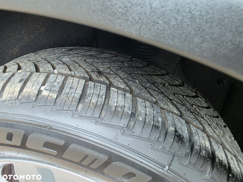 Kia Sportage 1.6 GDI 2WD Black Edition - 11
