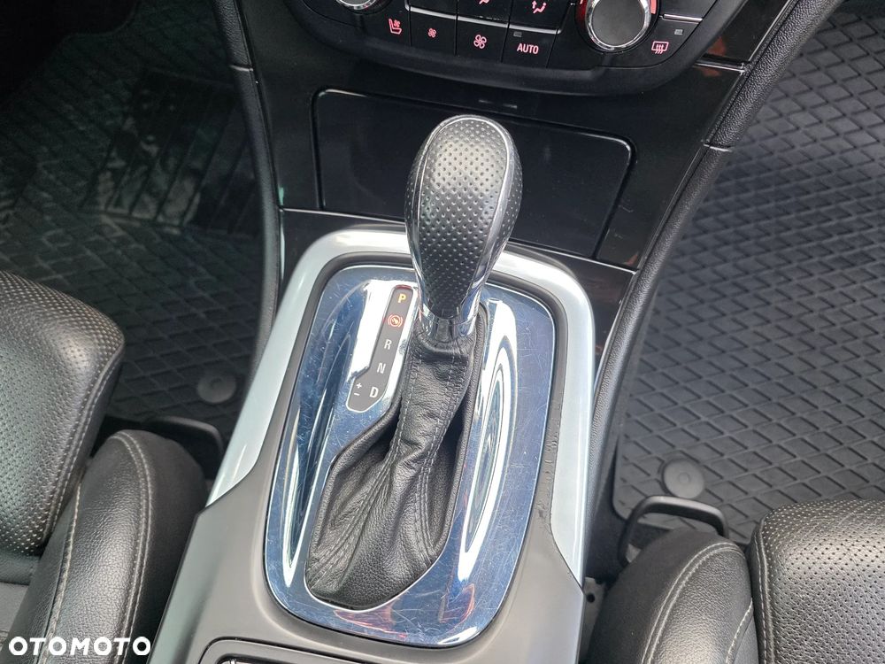 Opel Insignia 2.0 CDTI Automatik - 23
