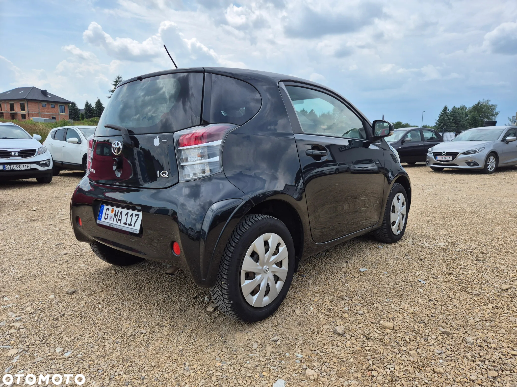 Toyota iQ - 3