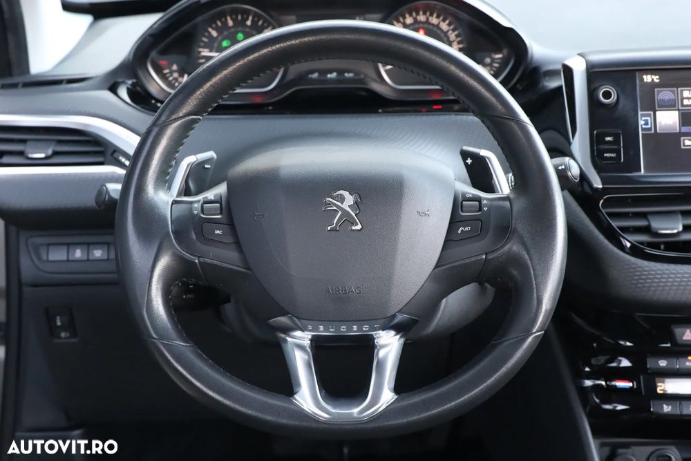 Peugeot 2008 1.2 L PureTech ETG Allure Aut. - 16