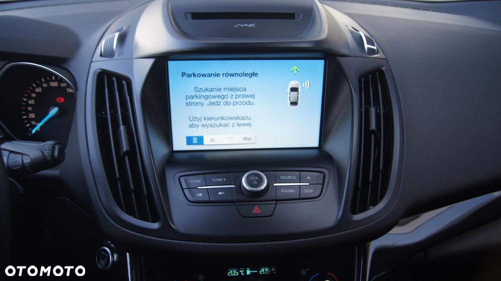 Ford Kuga 1.5 EcoBoost 2x4 ST-Line - 16
