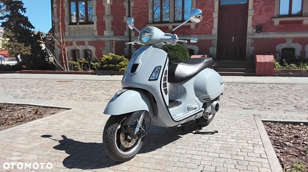 Piaggio Vespa - 1