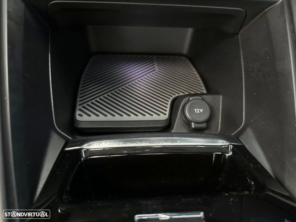 Citroën C4 PureTech 130 Stop&Start EAT8 SHINE - 35