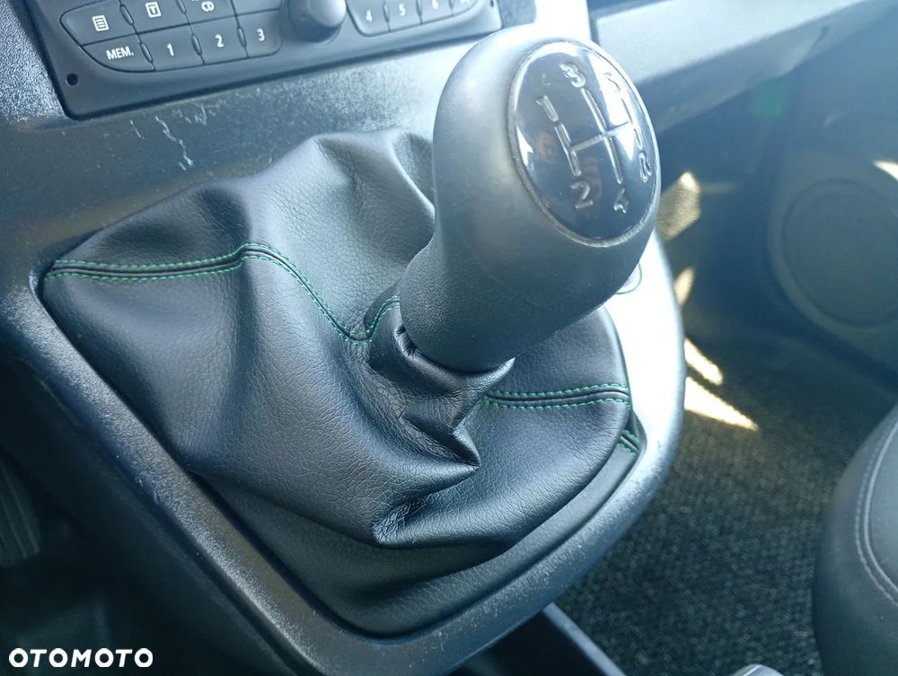 Renault Kangoo II - 26
