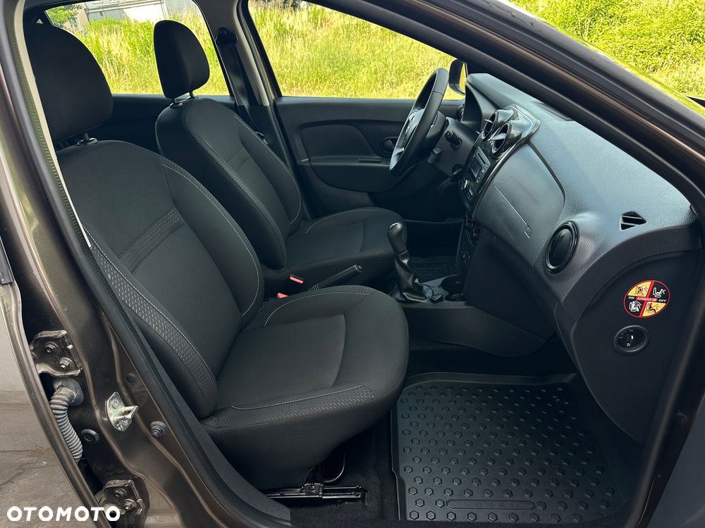Dacia Logan 1.2 16V Laureate EU6 - 4
