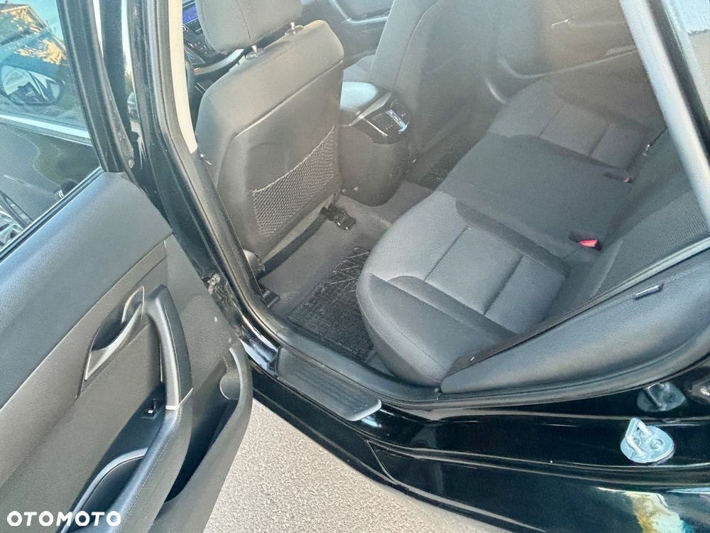 Hyundai i40 Kombi blue 1.7 CRDi Style - 13