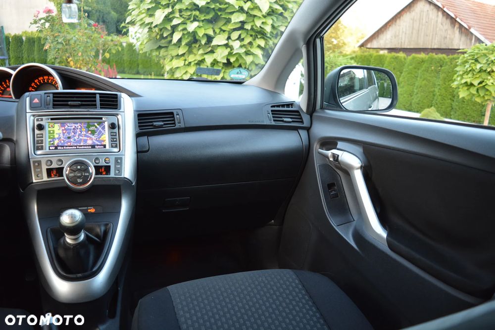 Toyota Verso 1.8 7-Sitzer Executive - 13