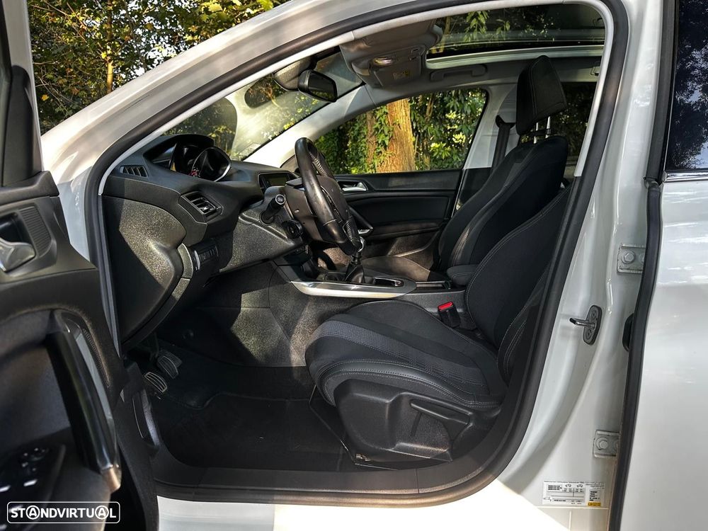 Peugeot 308 1.5 BlueHDi Allure - 12