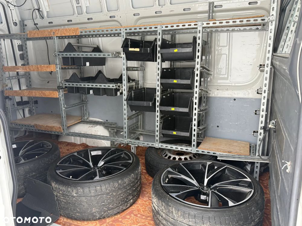 Volkswagen Crafter - 19