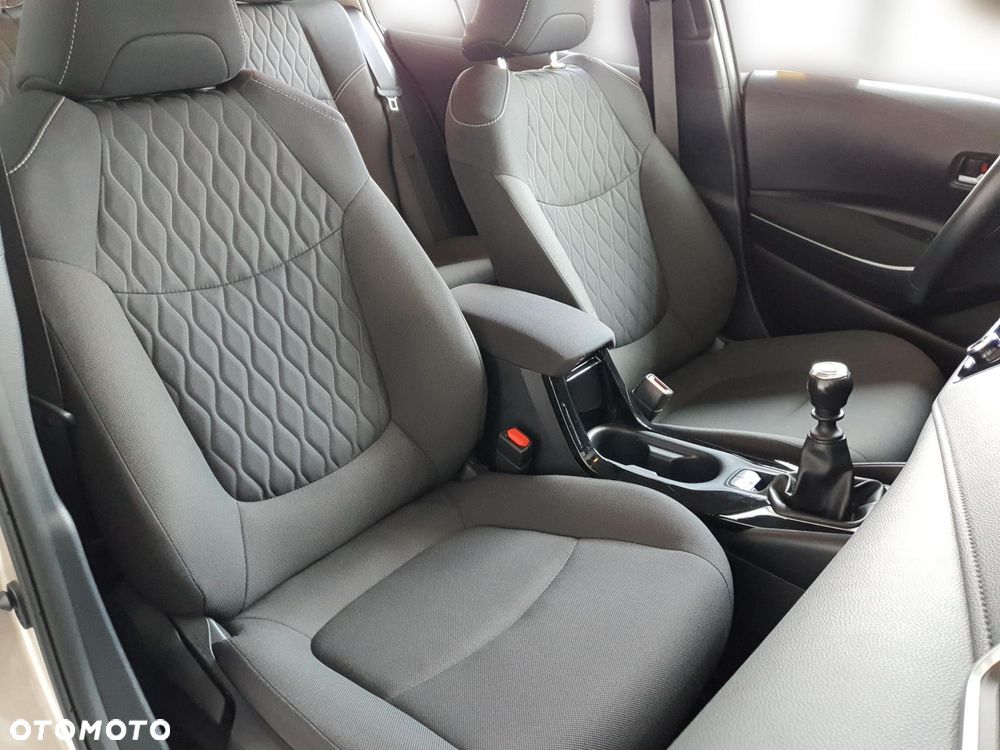 Toyota Corolla 1.5 Comfort - 27