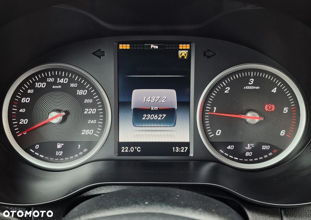 Mercedes-Benz Klasa C 180 (BlueTEC) d - 29