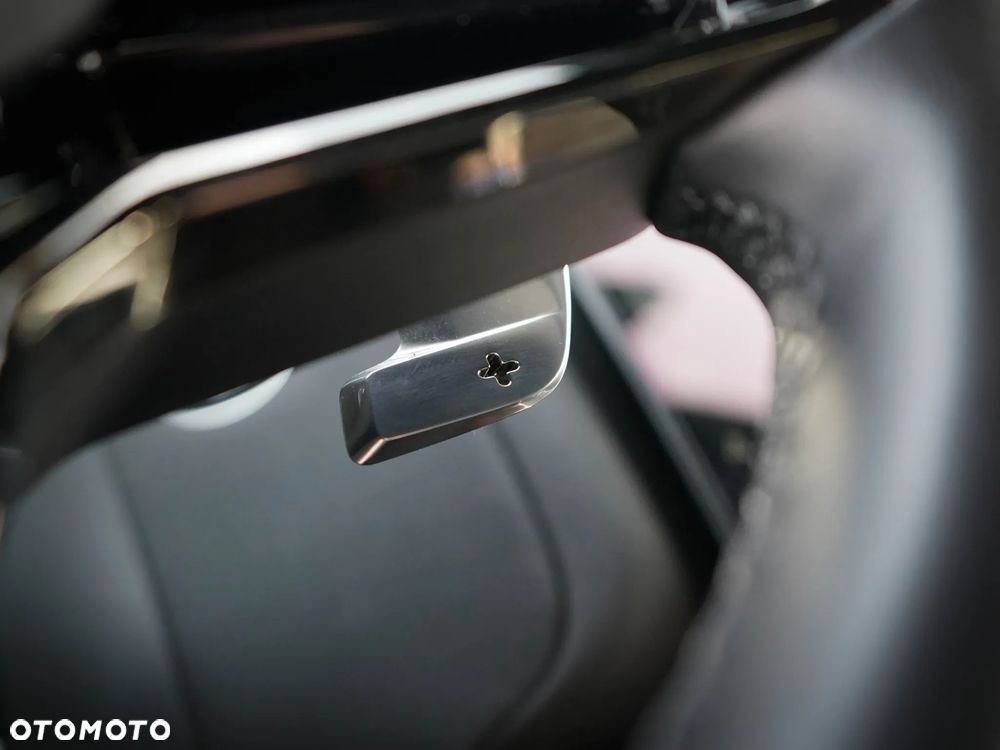 Land Rover Range Rover Velar 2.0 D200 mHEV Dynamic SE - 21