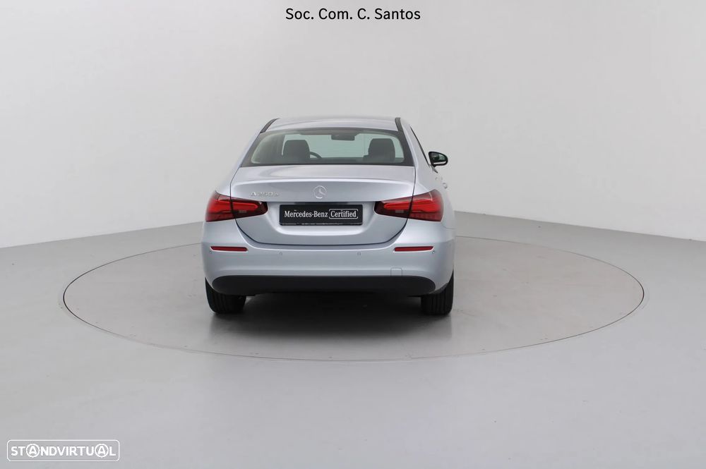 Mercedes-Benz A 250 Limousine e - 7