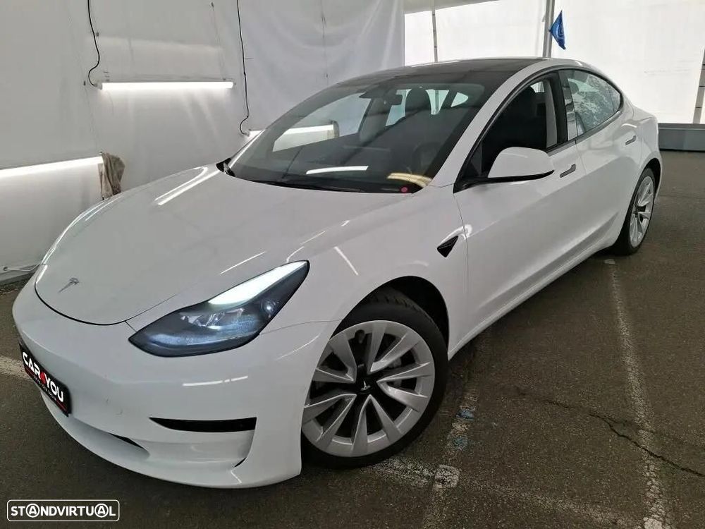 Tesla Model 3 Standard Range Plus RWD - 1