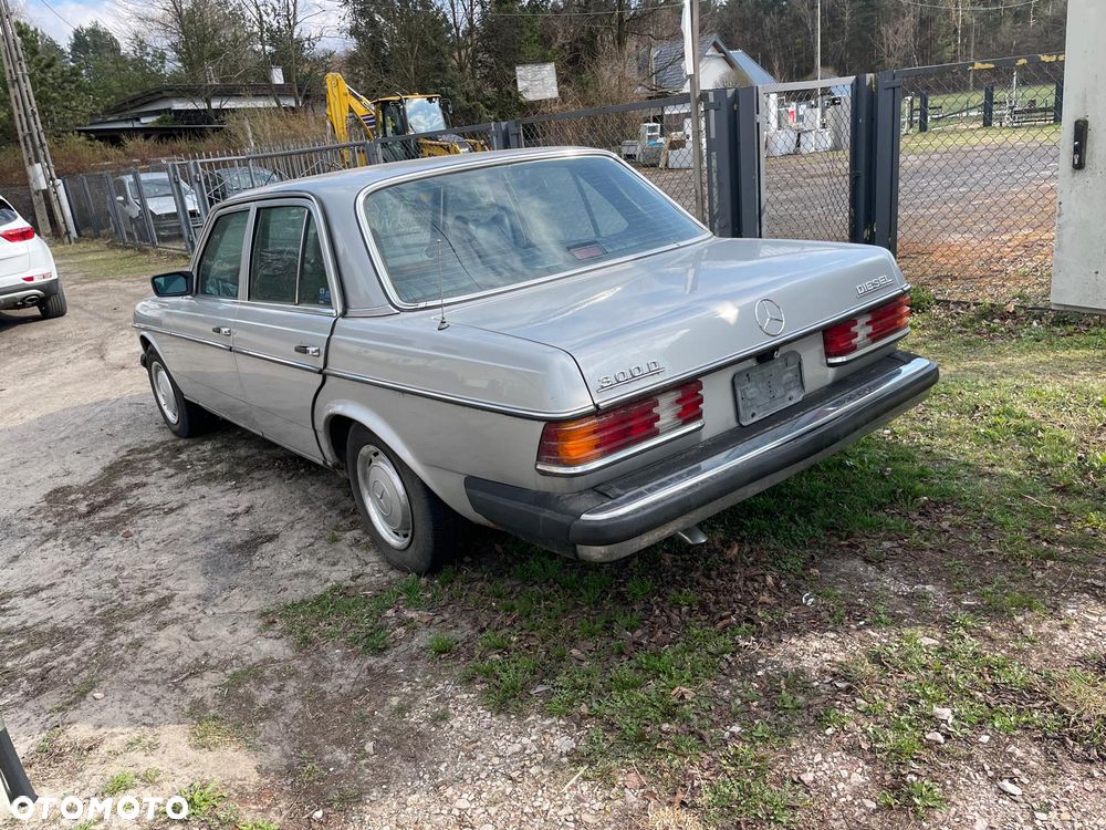Mercedes-Benz W123 - 3