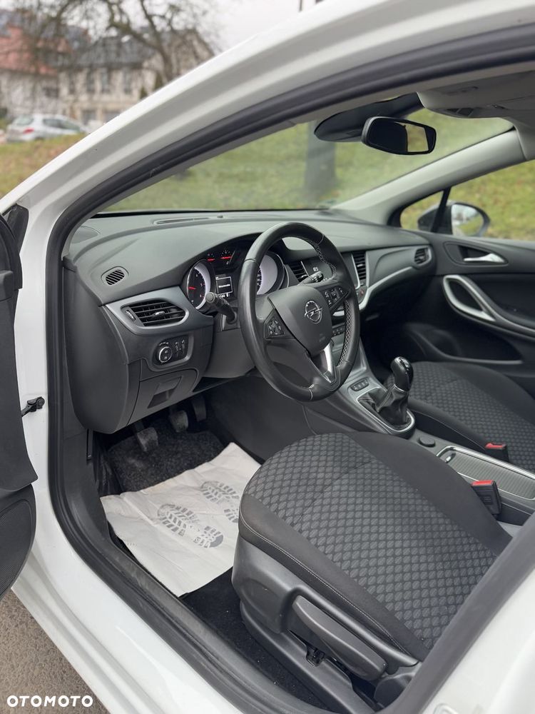 Opel Astra - 14