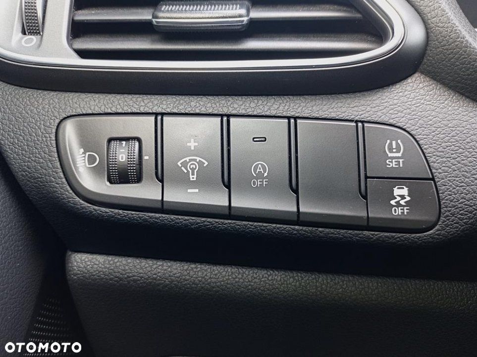 Hyundai i30 - 18