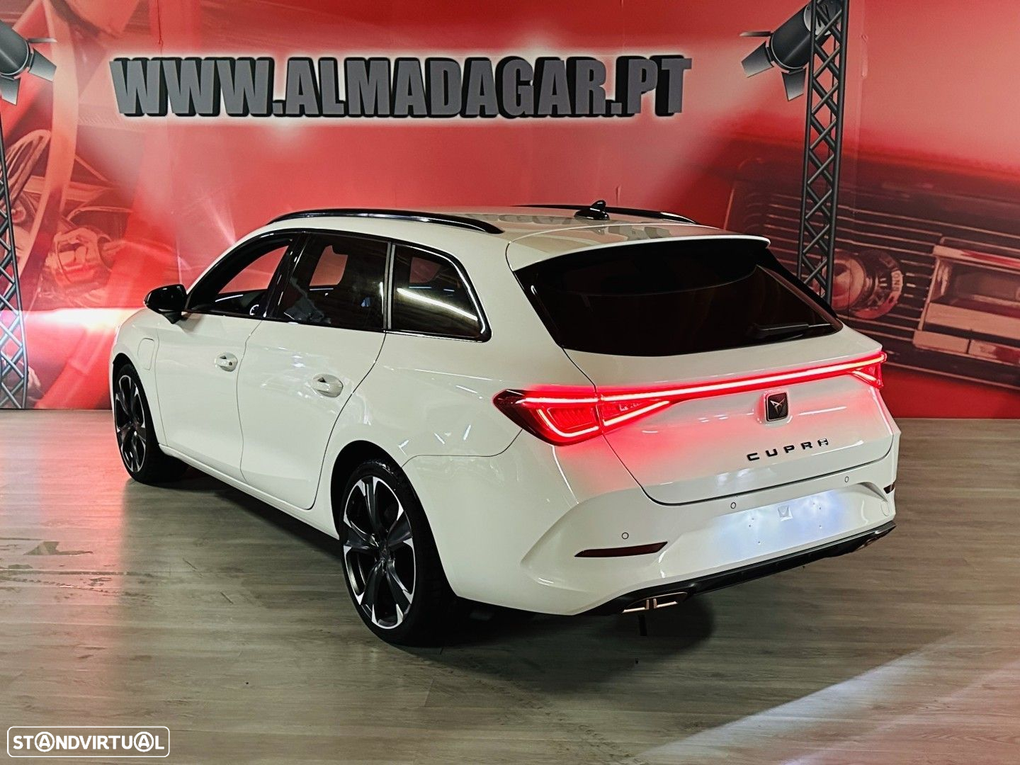 Cupra Leon ST 1.4 e-Hybrid MID DSG - 3
