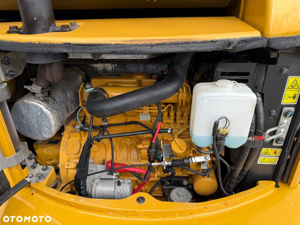 Caterpillar 304 E2 - 35