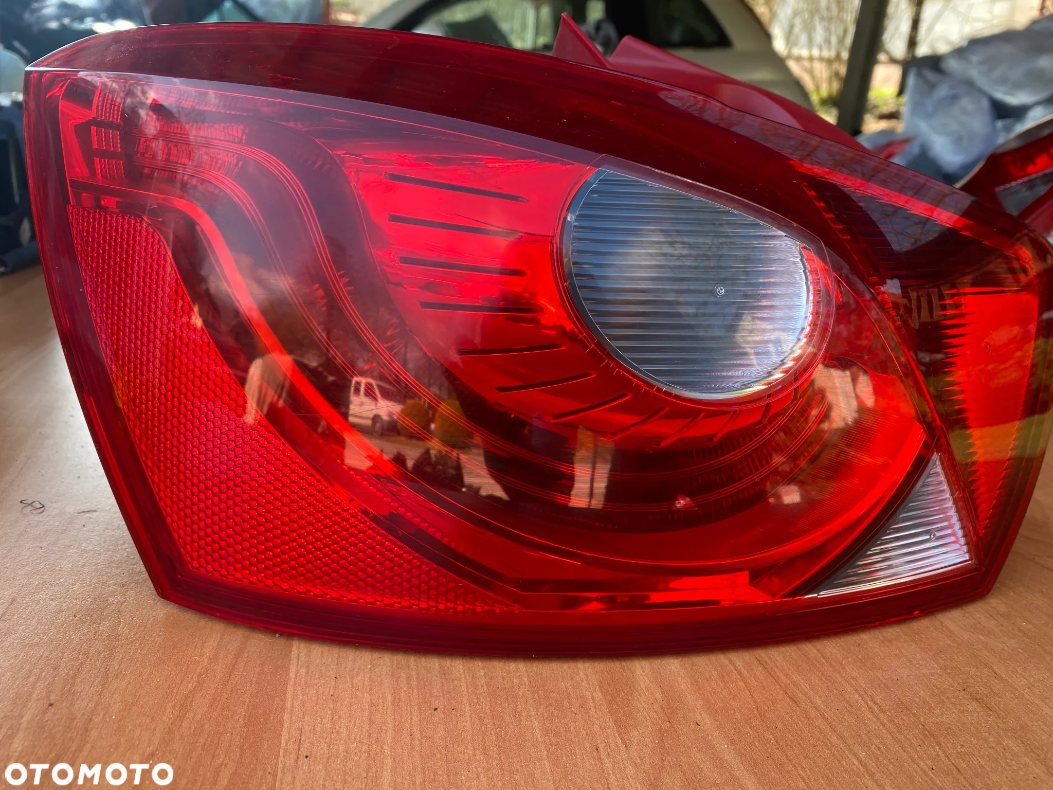 LAMPA TYŁ TYLNA PRAWA LUB LEWA SEAT IBIZA I4 6J4945095C 6J4945096C - 6