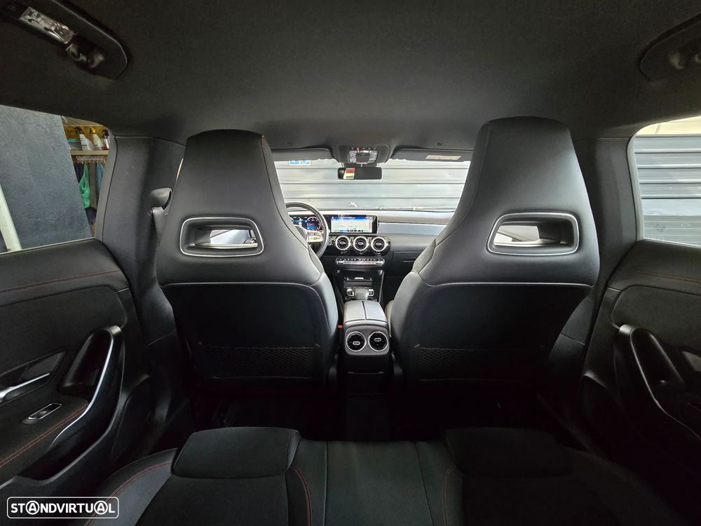Mercedes-Benz CLA 180 d Shooting Brake AMG Line Aut. - 40