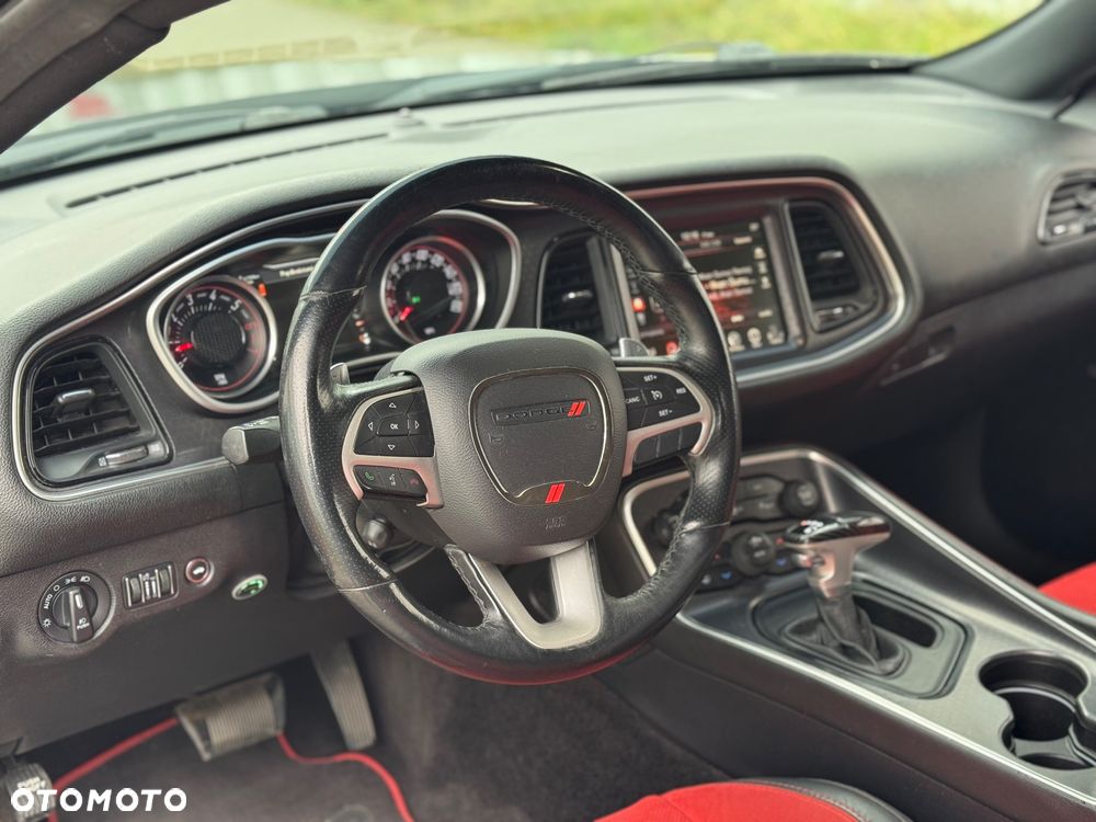 Dodge Challenger Automatik SRT 392 - 25