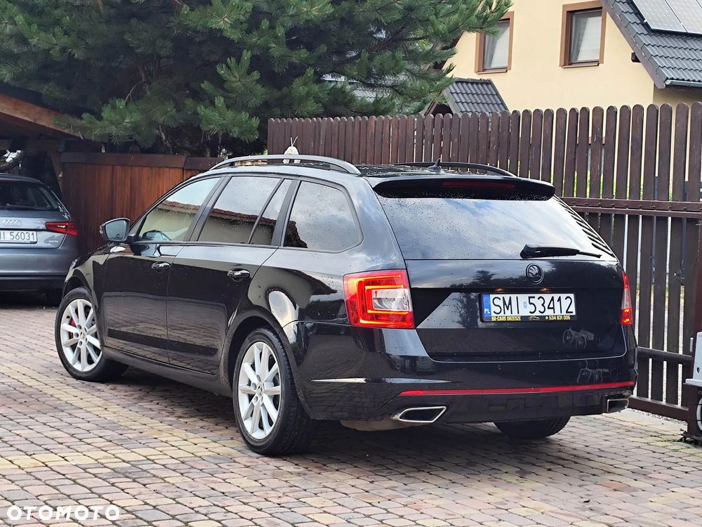 Skoda Octavia 2.0 TDI RS DSG - 30
