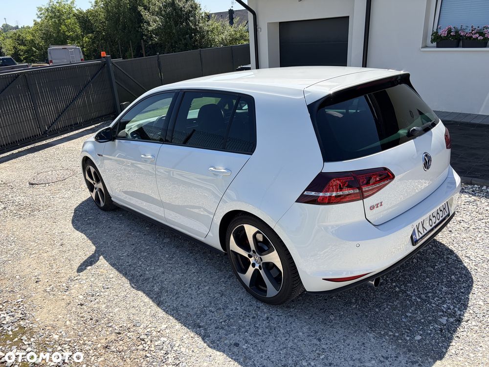 Volkswagen Golf 2.0 TSI BMT GTI Performance - 4