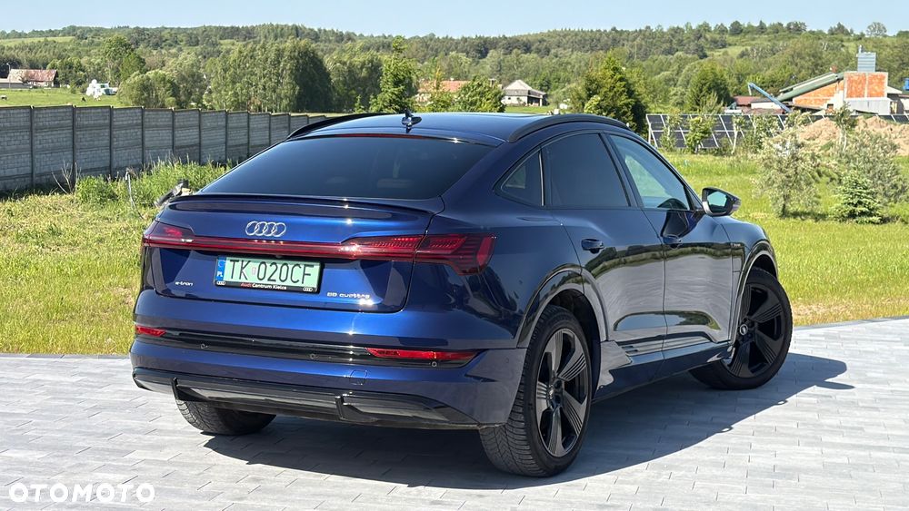 Audi Q8 Sportback e-tron - 28
