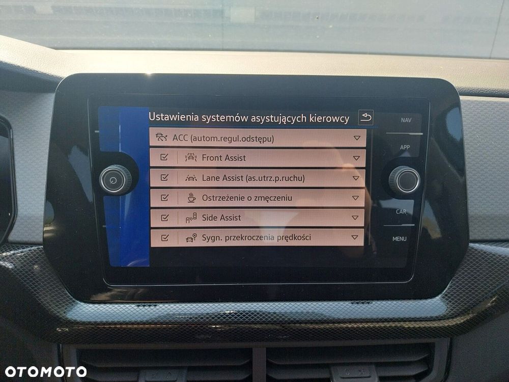 Volkswagen T-Cross - 11