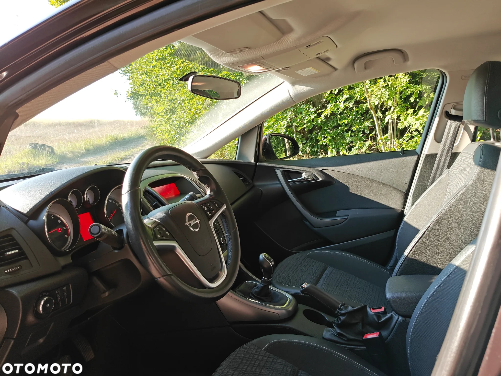 Opel Astra IV 1.4 T EU6 - 9