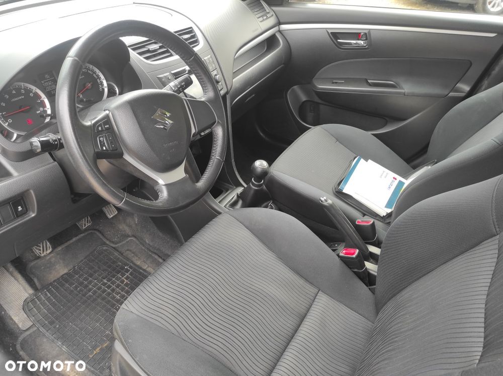 Suzuki Swift - 8