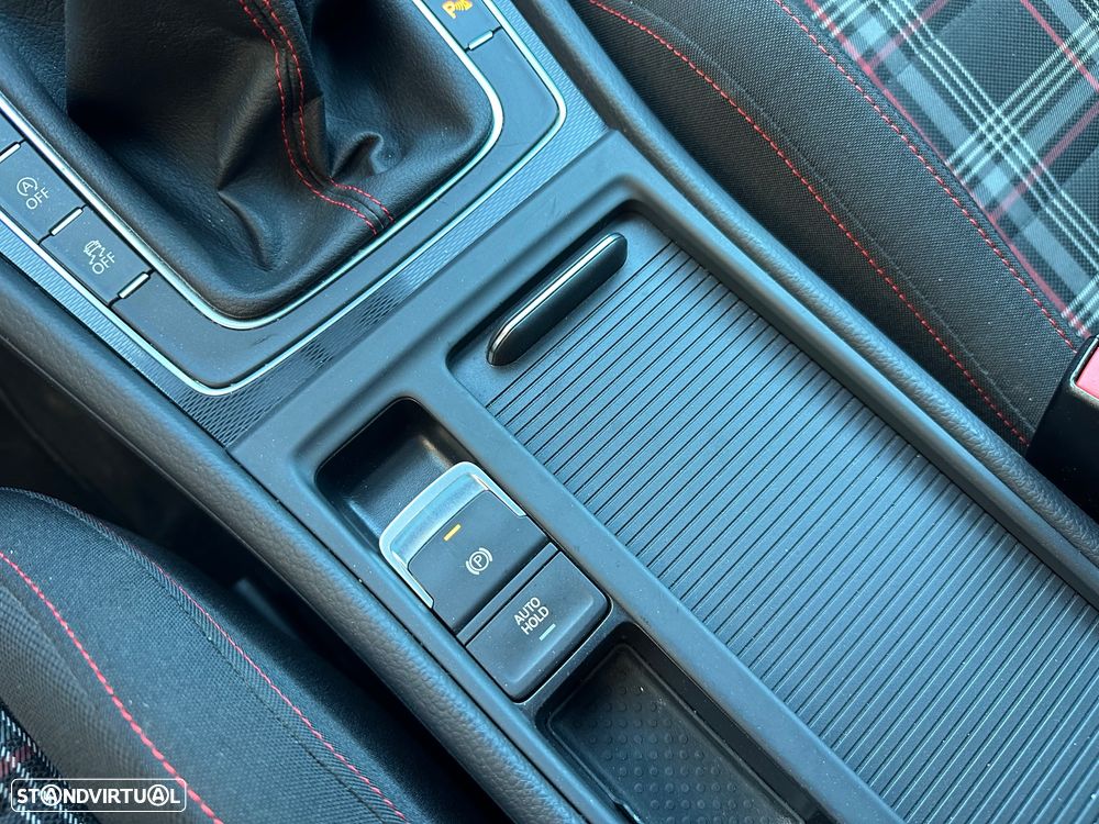 VW Golf 2.0 TSi GTi - 13