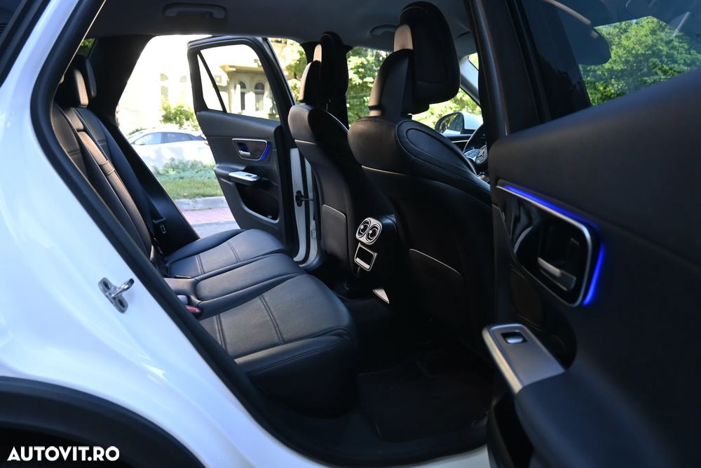 Mercedes-Benz GLC 300 e 4MATIC PHEV - 23