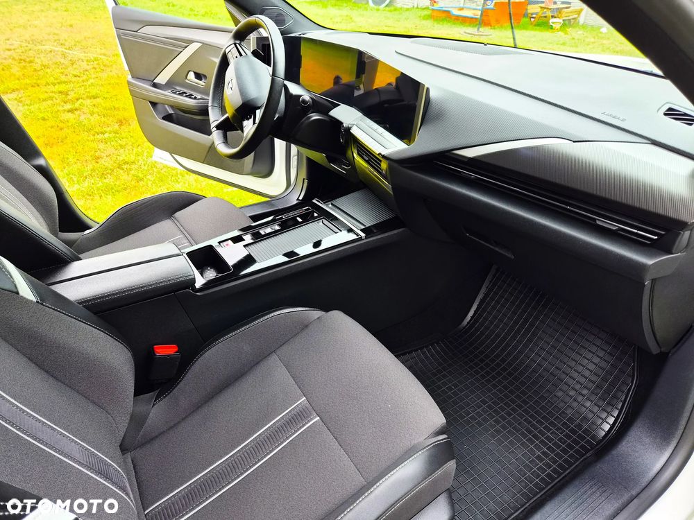 Opel Astra 1.2 T GS Line S&S - 29