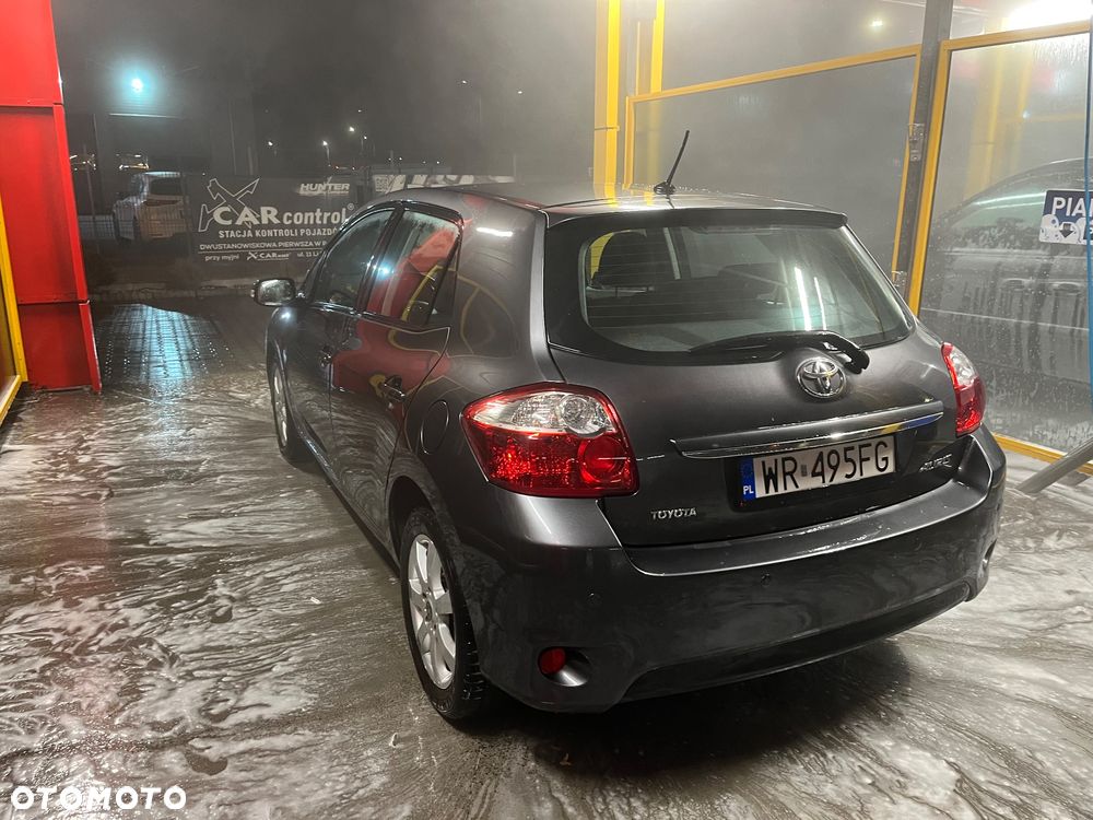 Toyota Auris 1.6 Sol - 4